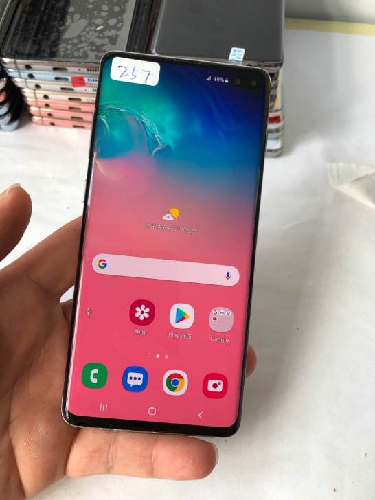 三星S10+ 曲屏手机 手机为三星S10+...