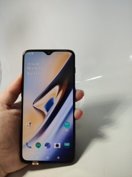 一加6T 8+128 黑色 特价 包邮