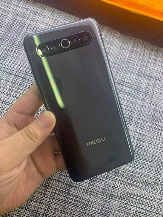 魅族17，8+128，成色92新左右，无任...