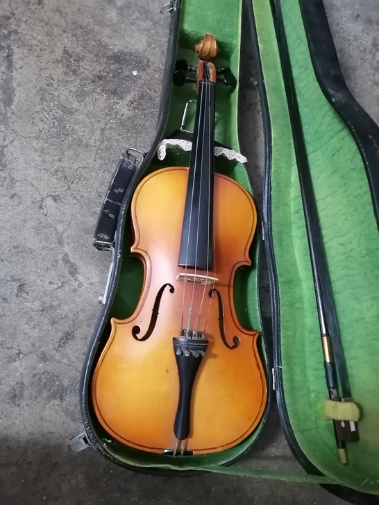 闲置小提琴，老的，几十年前的老琴，150不...