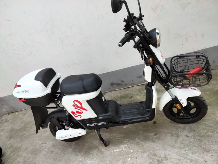 永久大品牌电瓶车，48伏新国标，也是大车，...