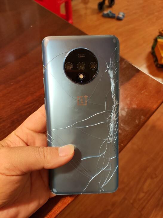 一加7t 爆屏机