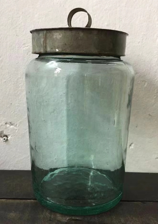 六七十年代的玻璃罐   用来装东西很好  ...