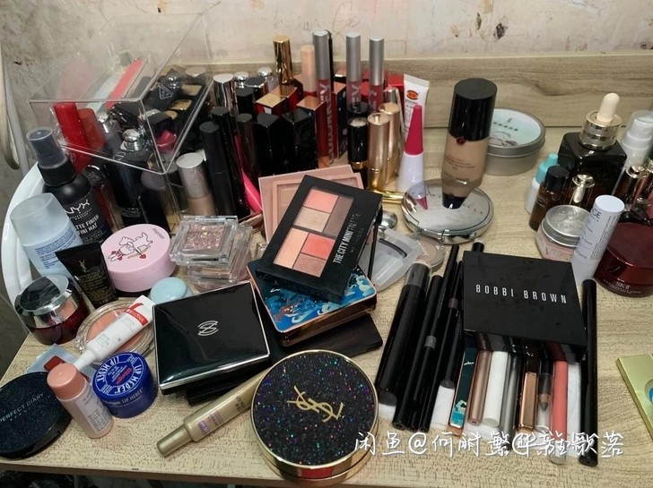 出一个彩妆全套吧（隔离，底妆，定妆，眉毛，...