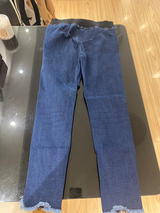 牛仔裤,配马靴,想不好看也不行