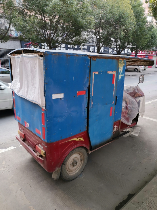 三轮摩托车 用了7年左右 零件没什么问...