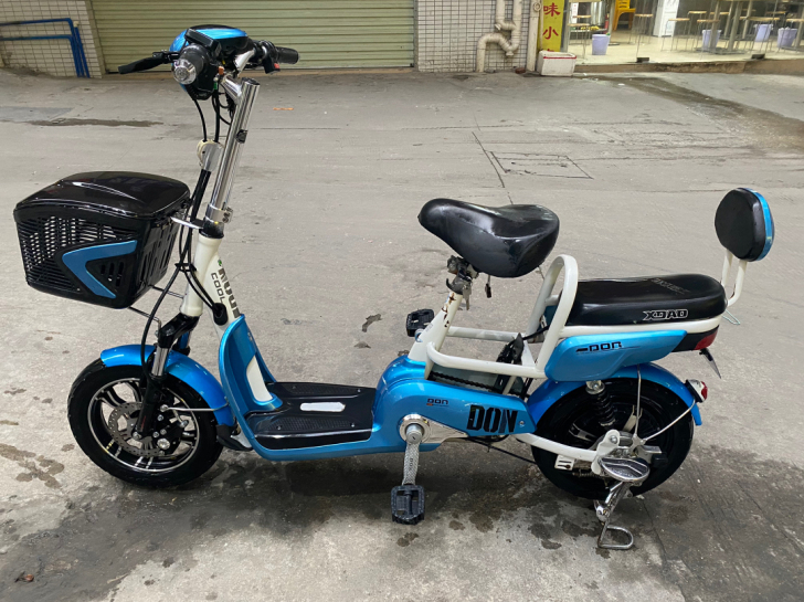 二手电动车；小刀大品牌。大品牌的车不多介绍...