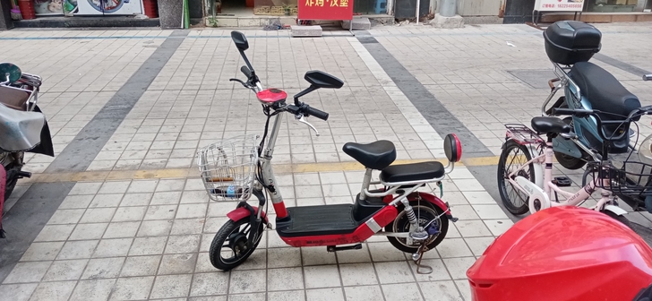 爱玛电动车，有牌没有证，后轮改液压碟刹非常...