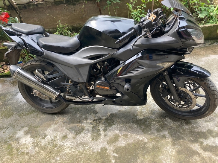 地平线摩托车R2，250cc ，一枪燃， ...