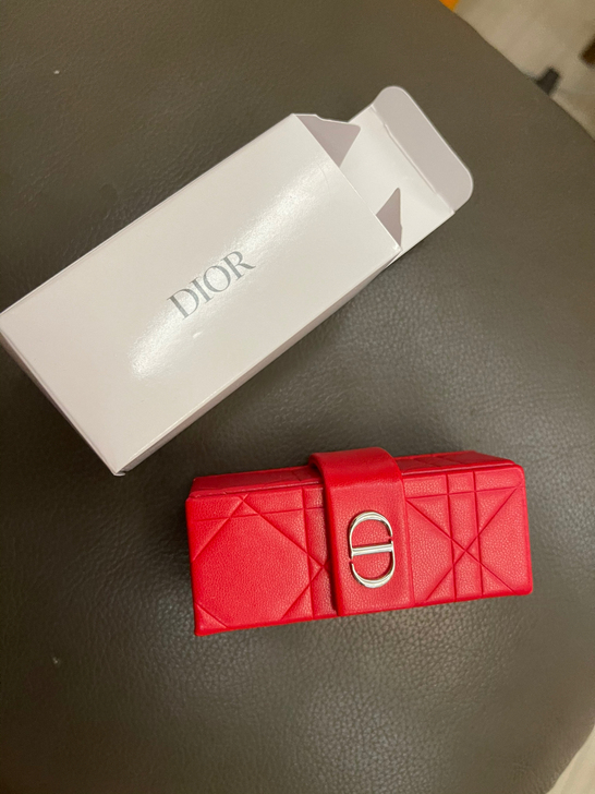 Dior藤格纹口红盒，迪奥官方旗舰店入。