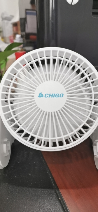 买了一个月，办公室空调效果太好，吹着嫌冷，...
