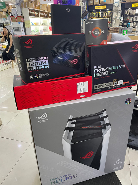 华硕ROG全家桶高端游戏主机