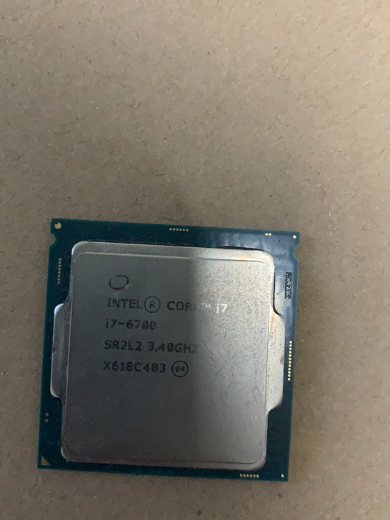闲置的一块cpu.无磕碰无损伤，自己用来测...