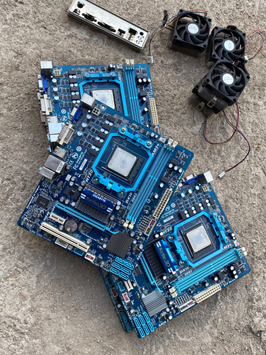 技嘉78LMT-S2P主板 技嘉780主板...