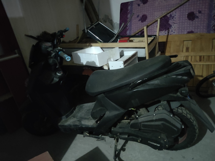 路虎款国四电喷摩托车踏板车男女士街车燃油车...