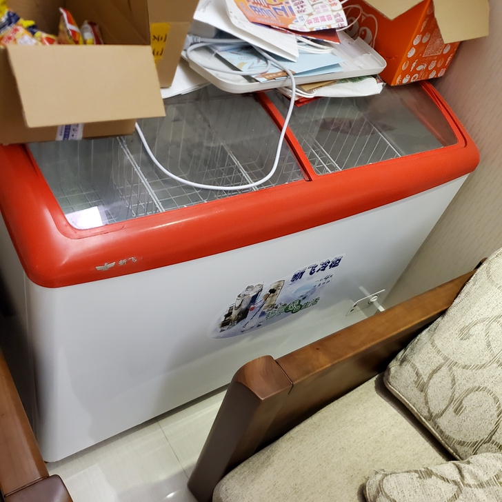新飞冷柜出售，只卖同城。