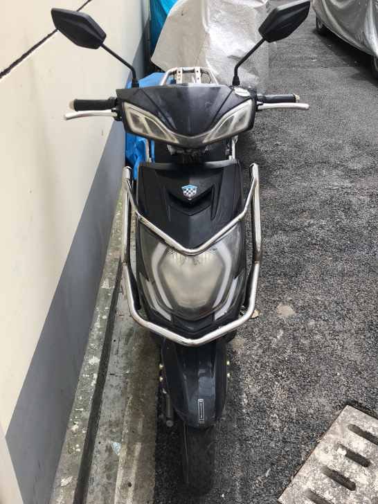 绿源电动车（72伏45安）