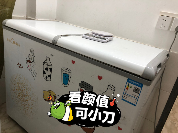 美的220升商用冰柜，八九成新，一切正常，...