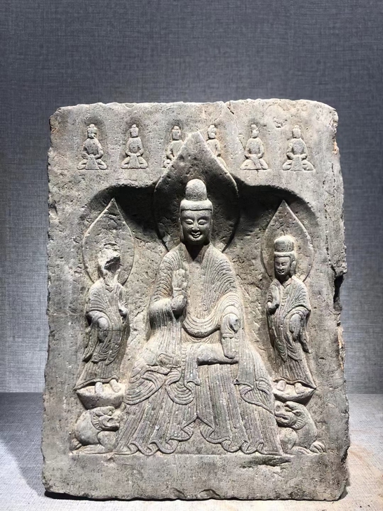 北魏青石佛龛