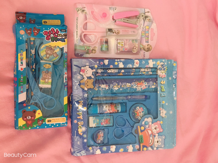 全新文具套盒,铅笔剪刀橡皮胶棒订书器等等,...