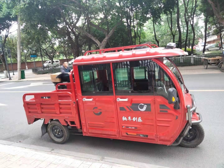 转让二手三轮车,前面可拉人后面可拉货,非常...