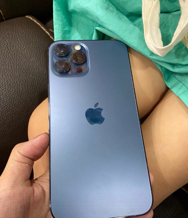 急出女生自用苹果12 Promax 128...