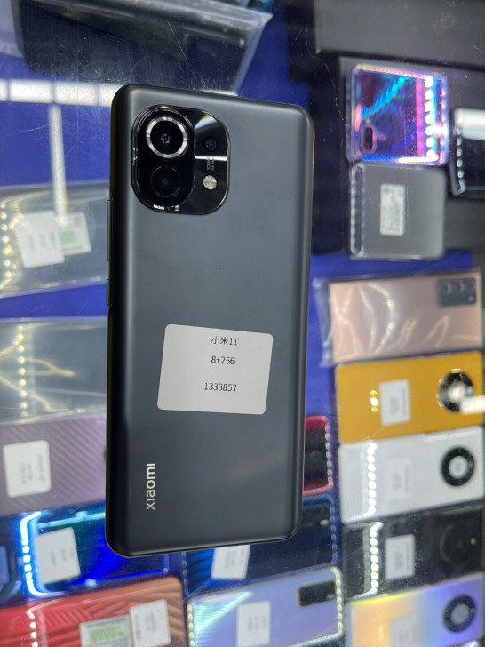 小米11 8256 99新 无磕碰，屏幕无...