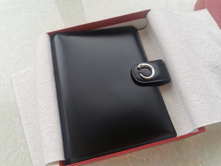 Cartier卡地亚全新中古豹子护照本笔记...