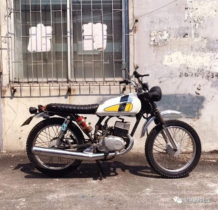 铃木ax100两冲复古改装摩托车，e103...