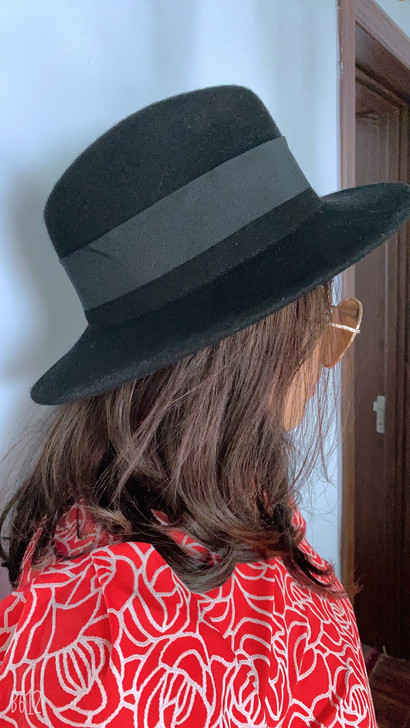 黑色小礼帽 几乎全新