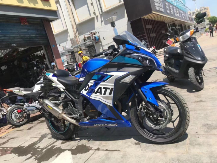 二手机车摩托车转让、20年车、九成新、两千...