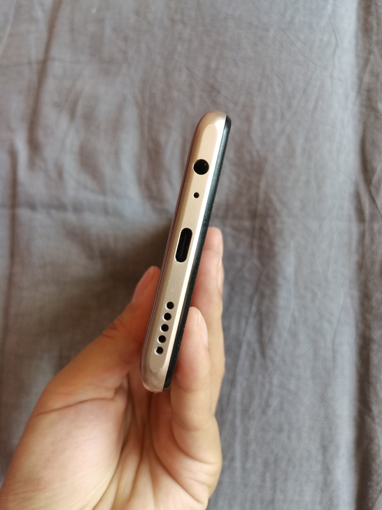 华为畅享20se，8+128G，无划痕，买...