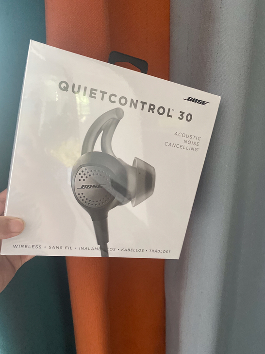 BOSE QuietControl 30 ...