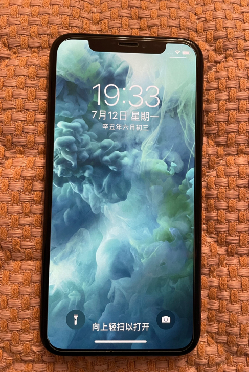 Apple/苹果 X手机，64Ｇ，自己使用...