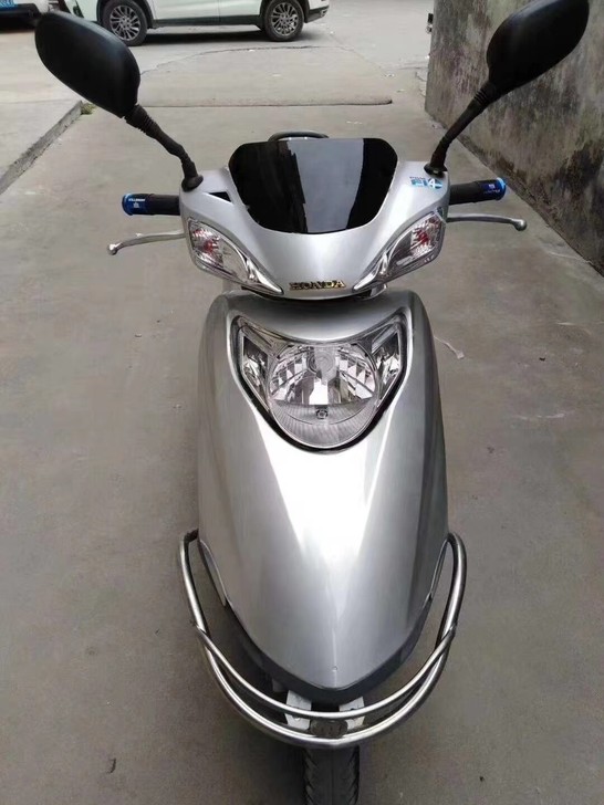 精品五羊本田三代小公主100c，原版原漆一...