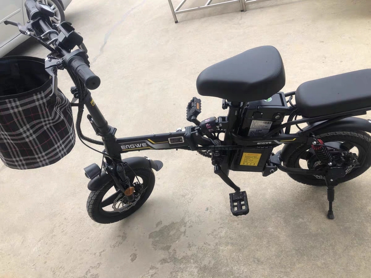 【全新包邮】致跑王折叠电动自行车小型车超轻...