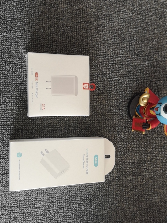 品牌2.1A，2.4A充电头 4.45元，...