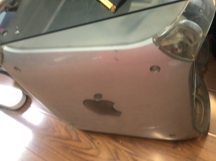 苹果台式机一代可以开机，极具收藏价值