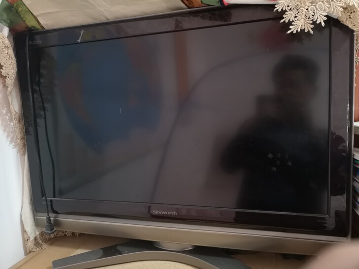 创维液晶电视，32吋与22吋各1台，遥控器...
