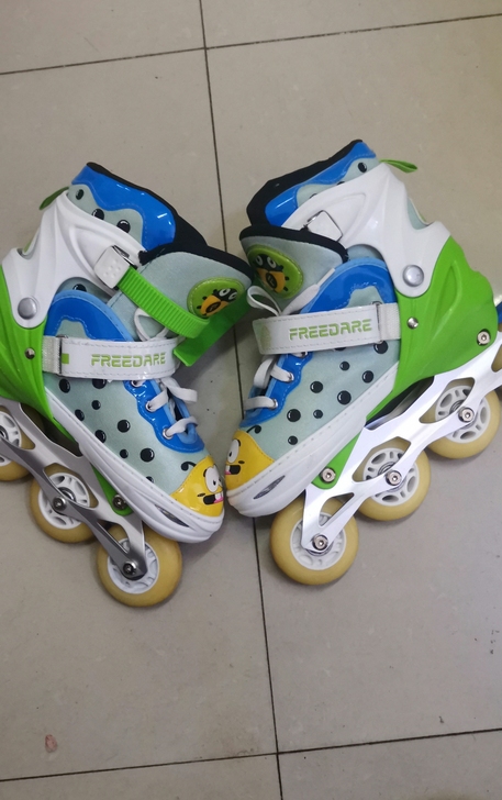 儿童单排轮滑35-38码