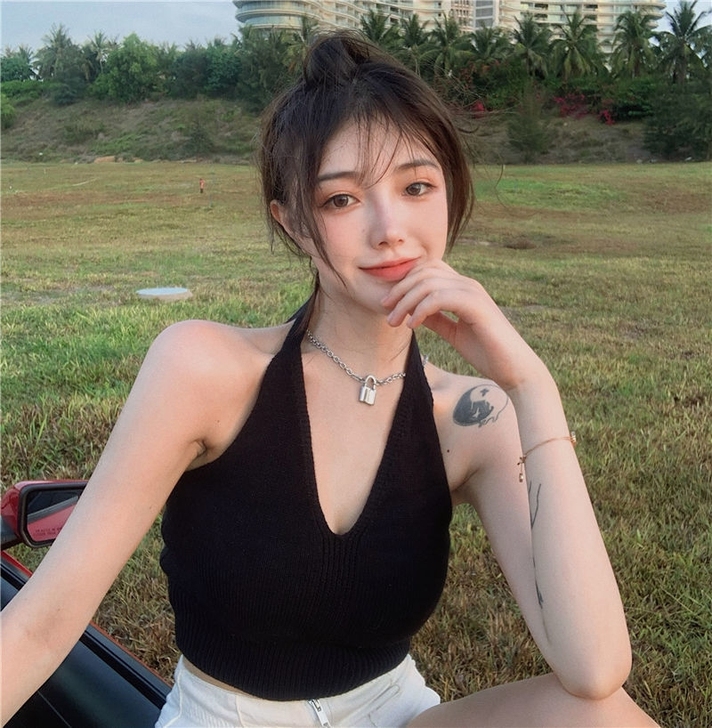 性感系带小背心，新款蹦迪上衣，网红时尚背心...