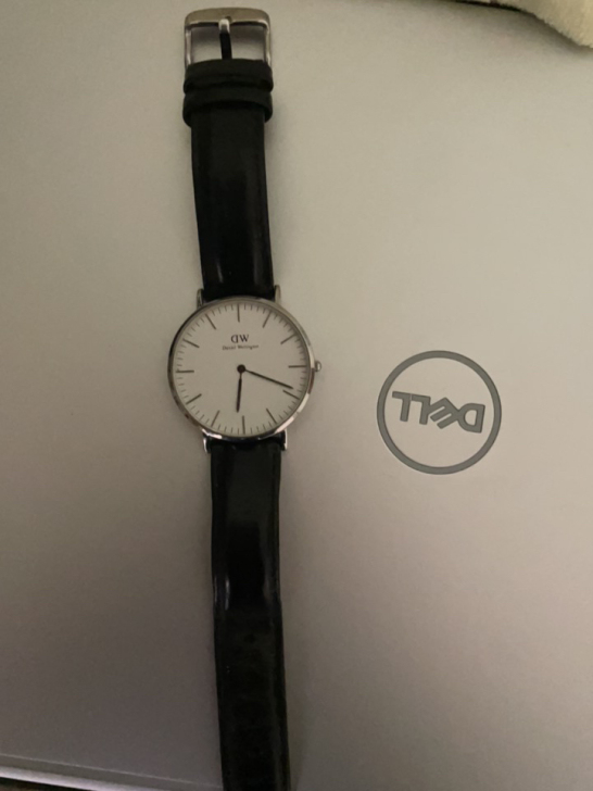 正品DW手表 没电了低价出
