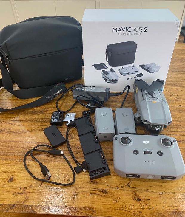 大疆御air2畅飞套装+换新服务，今年4月...