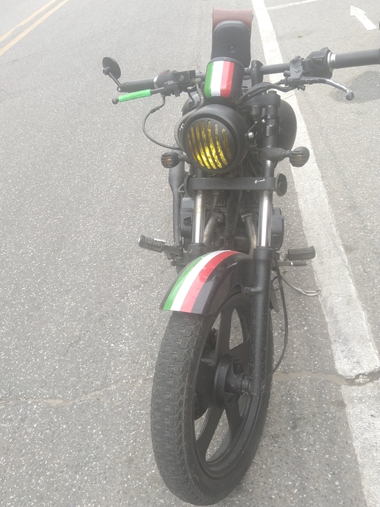 本田双缸复古摩托车,需要私聊,没有手续,纯...