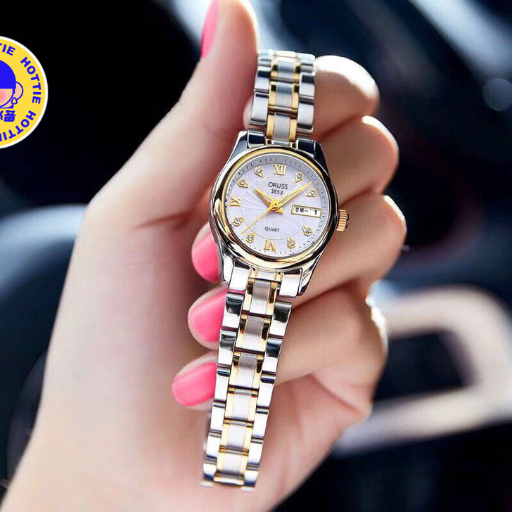 朋友从香港带回来的的女士手表 非常时尚漂亮...