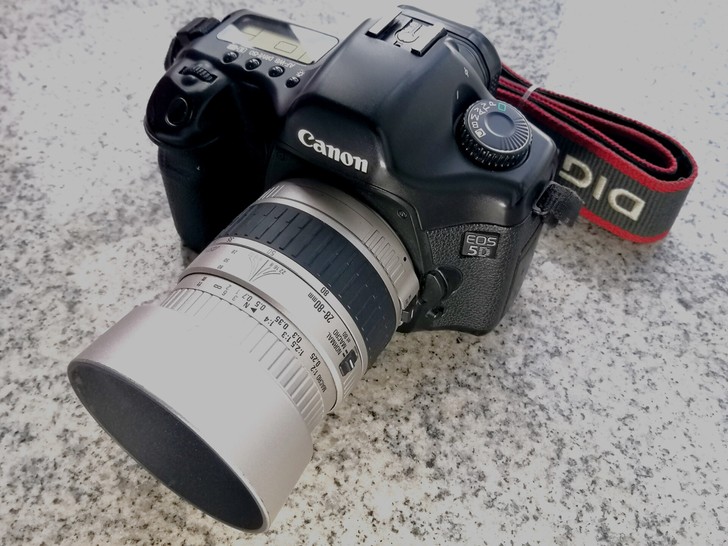 转95新佳能 EOS 5D全幅单反相机+适...