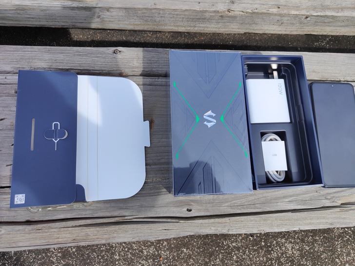 小米黑鲨4手机 12+256。黑鲨游戏手机...