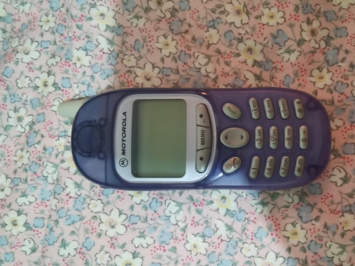 摩托罗拉T190老机子，看成色吧，没有充电...