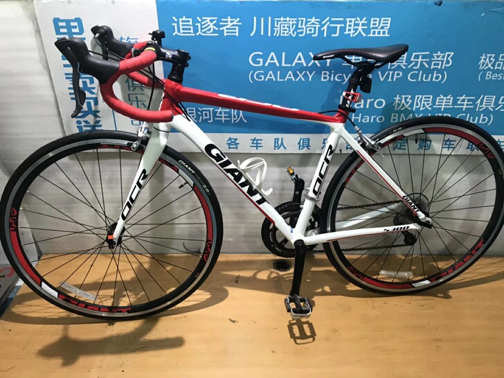 单车俱乐部大批捷安特美利达山地车公路赛处理...