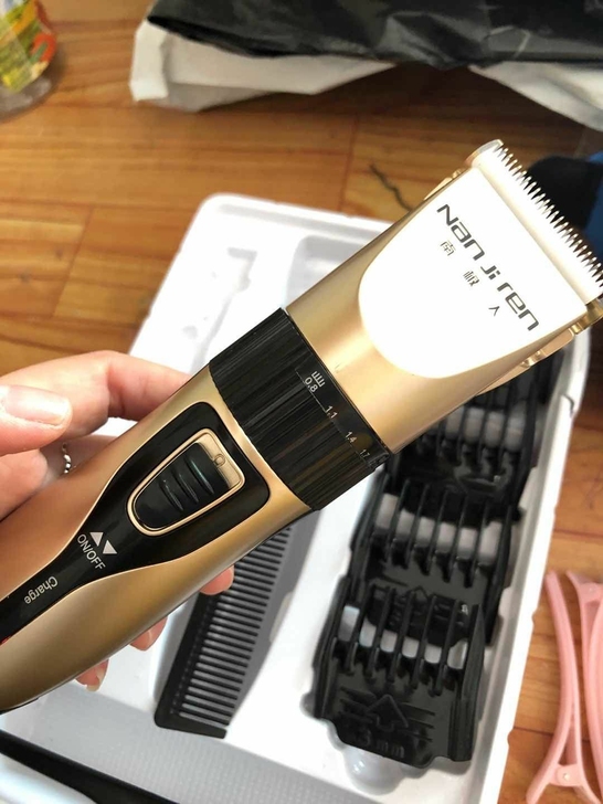 电动理发器电推子充电式电动剃头刀家用推剪器...